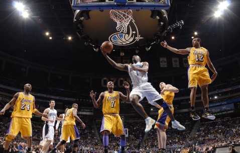 开云体育app-罗德里戈关键节点连续得分，罗马粉碎里昂，现代足球的战术博弈与心理决胜