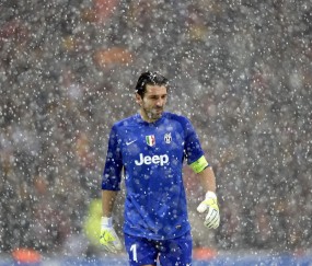 开云体育中国官网-美加墨世界杯之夜，福克斯状态火热，独步绿茵的唯一传奇