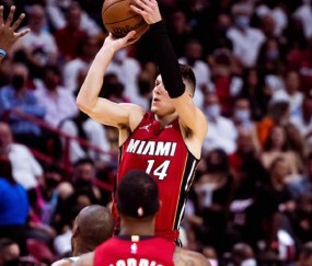 开云APP-上海队轻取热火，字母哥点燃赛场