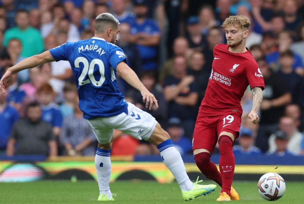 英格兰鏖战葡萄牙，皮克刷新纪录