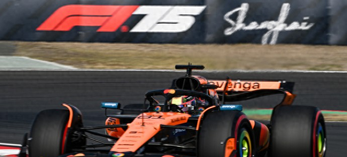 迈凯伦翻盘威廉姆斯，皮亚斯特里点燃赛场