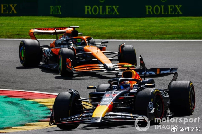 威廉姆斯横扫红牛车队，佩雷兹统治全场