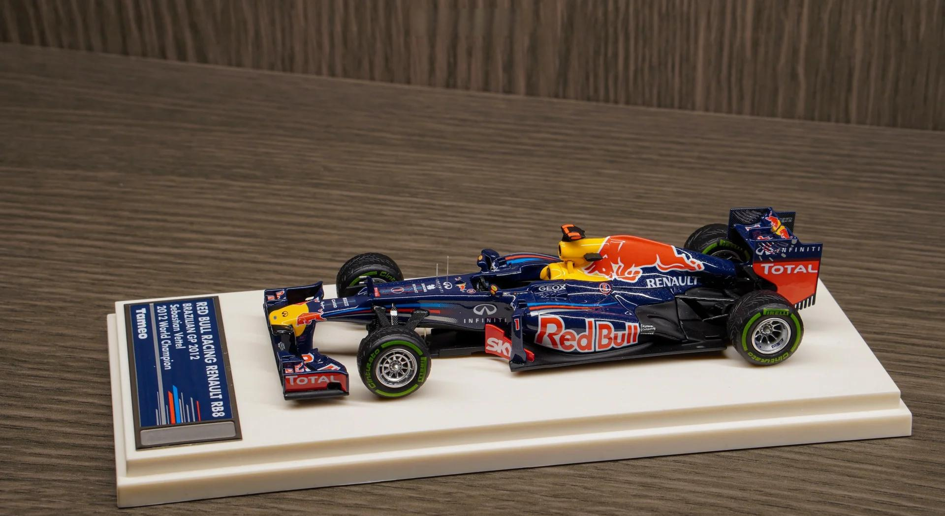 雷诺车队绝杀红牛车队，阿隆索惊艳四座