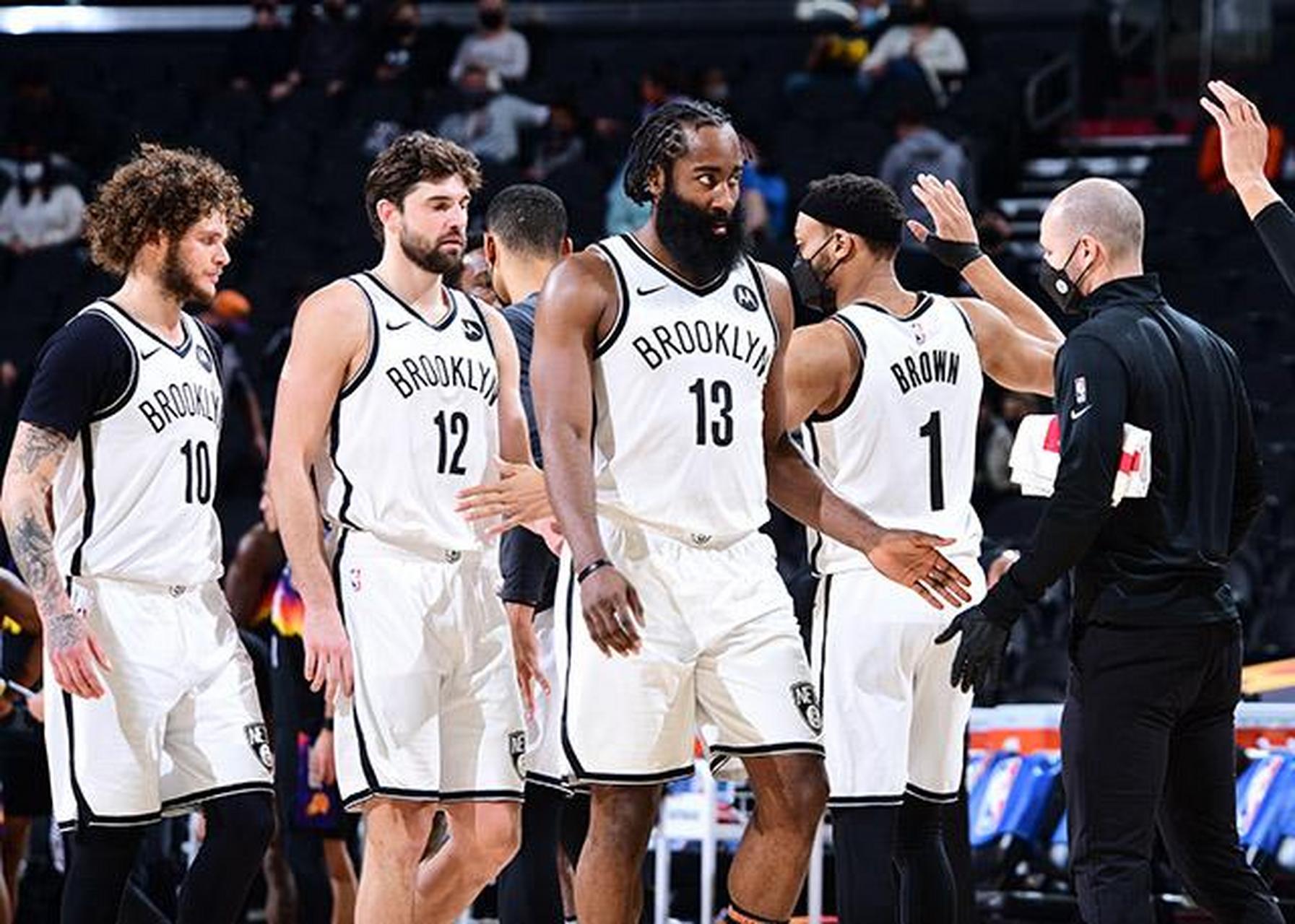 篮网力克四川队，哈登带队取胜