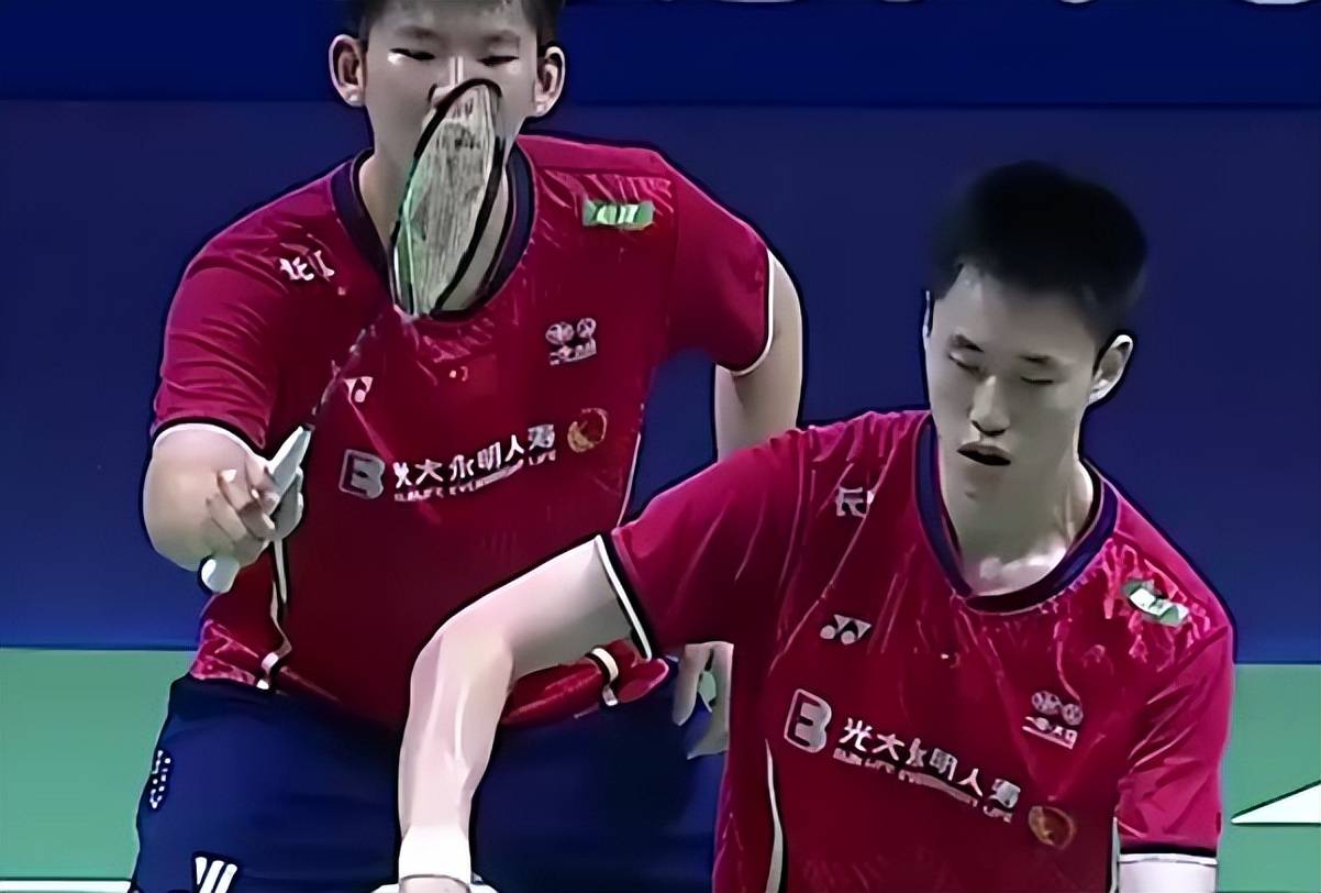 印尼队险胜印度队，黄鸭组合扛起全队