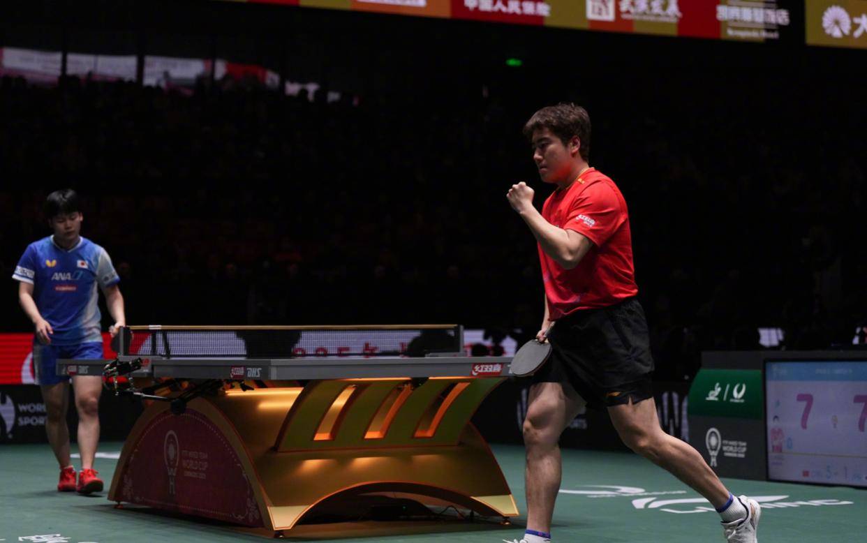 日本队力克波兰队，许昕带队取胜