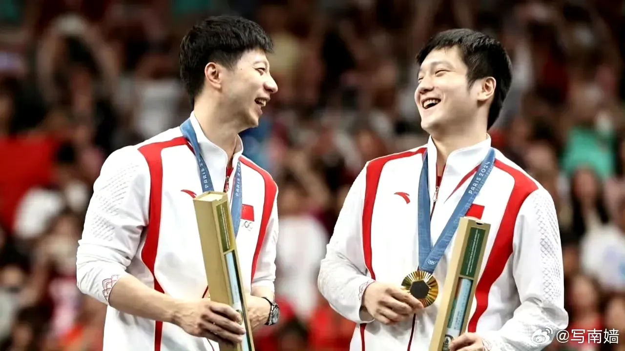 中国乒乓球队险胜奥地利乒乓球队，马龙送出助攻