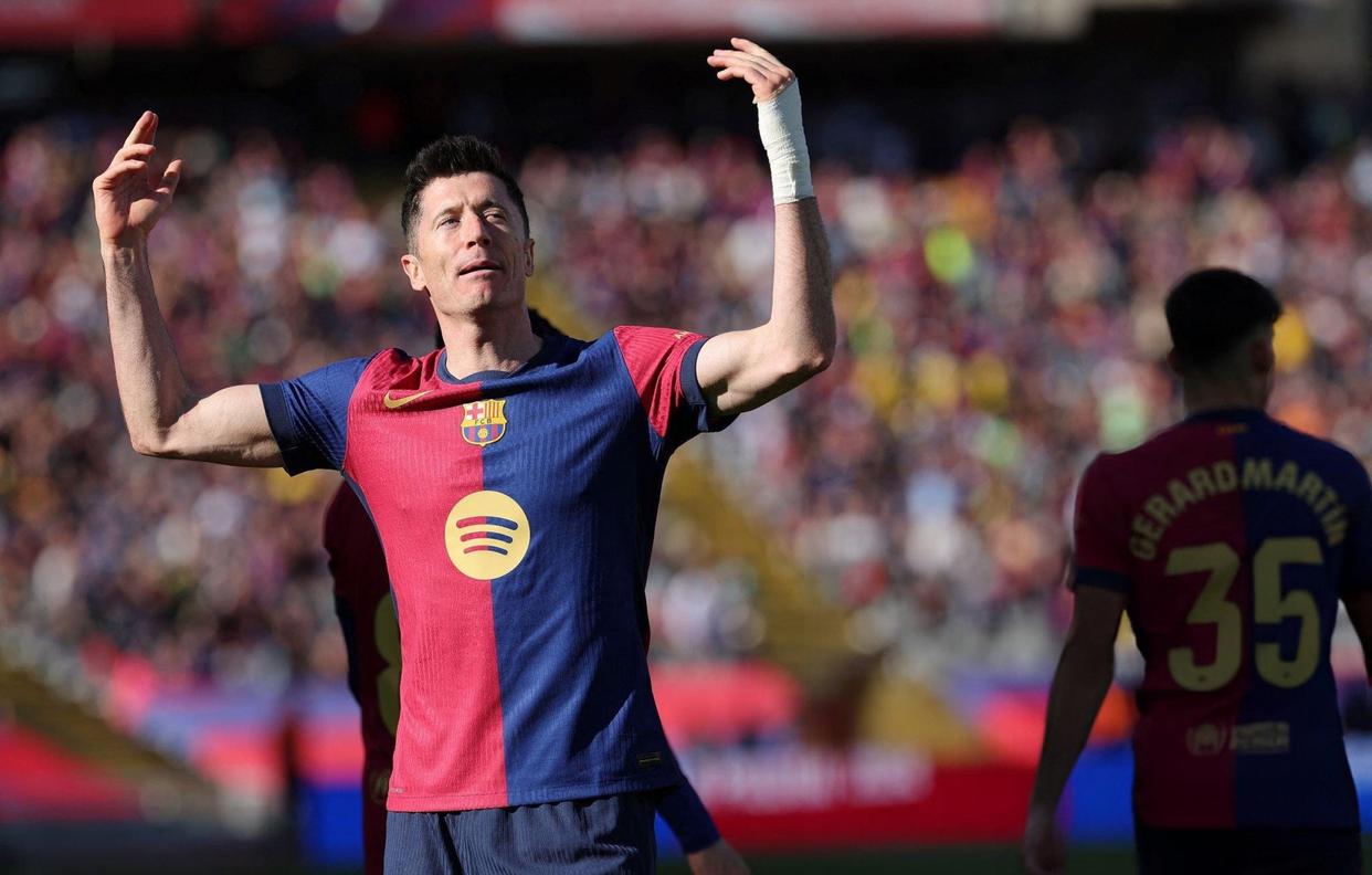 中国血洗马德里竞技，莱万完成帽子戏法