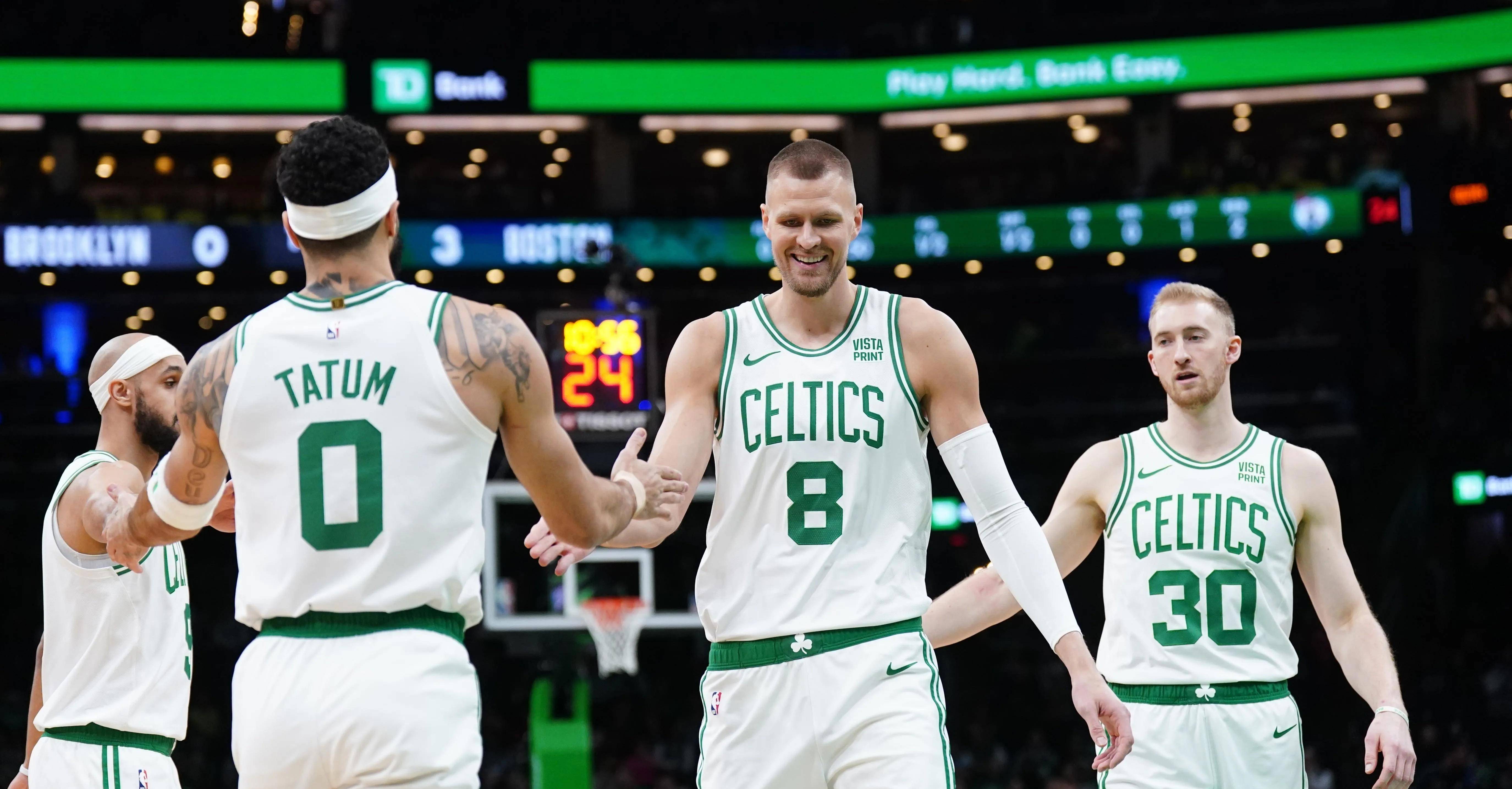 湖人轻取凯尔特人，锡安关键制胜