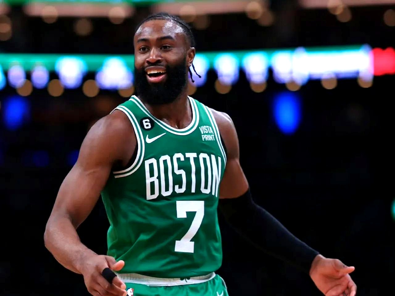 湖人轻取凯尔特人，锡安关键制胜