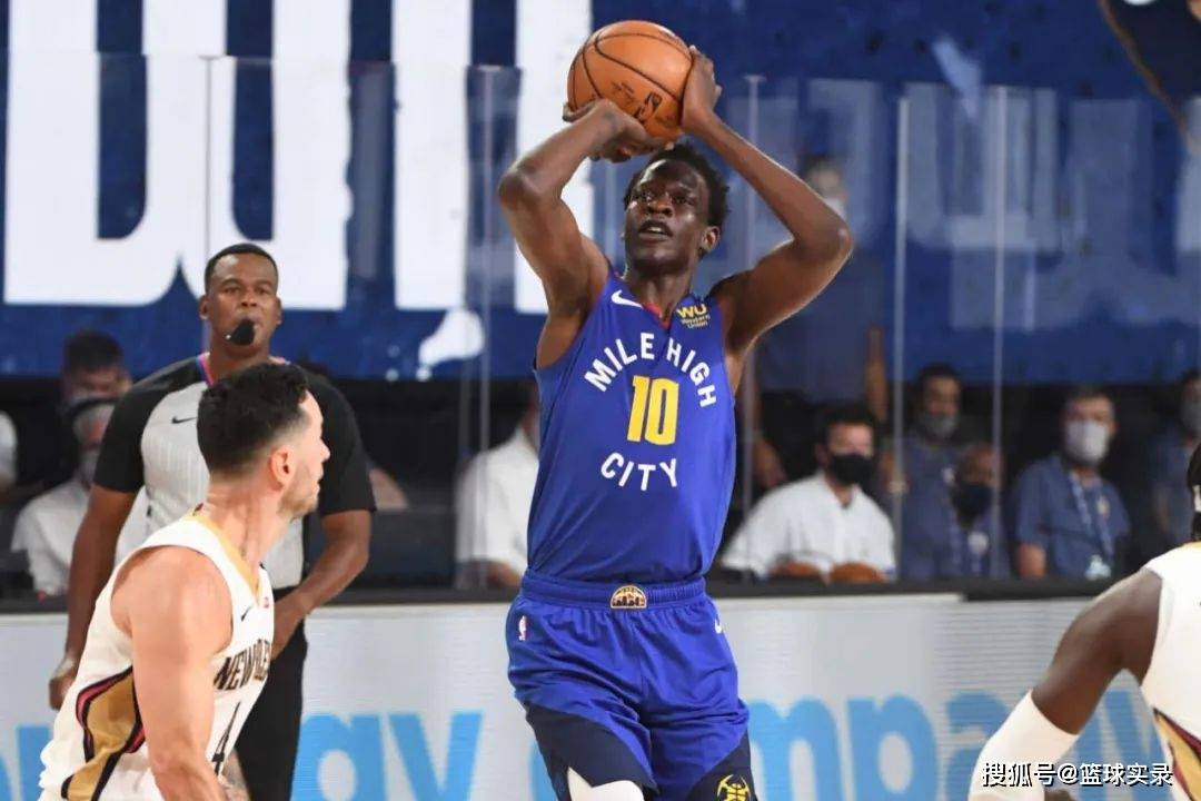 法国乒乓球队鏖战比利时乒乓球队，波尔统治全场