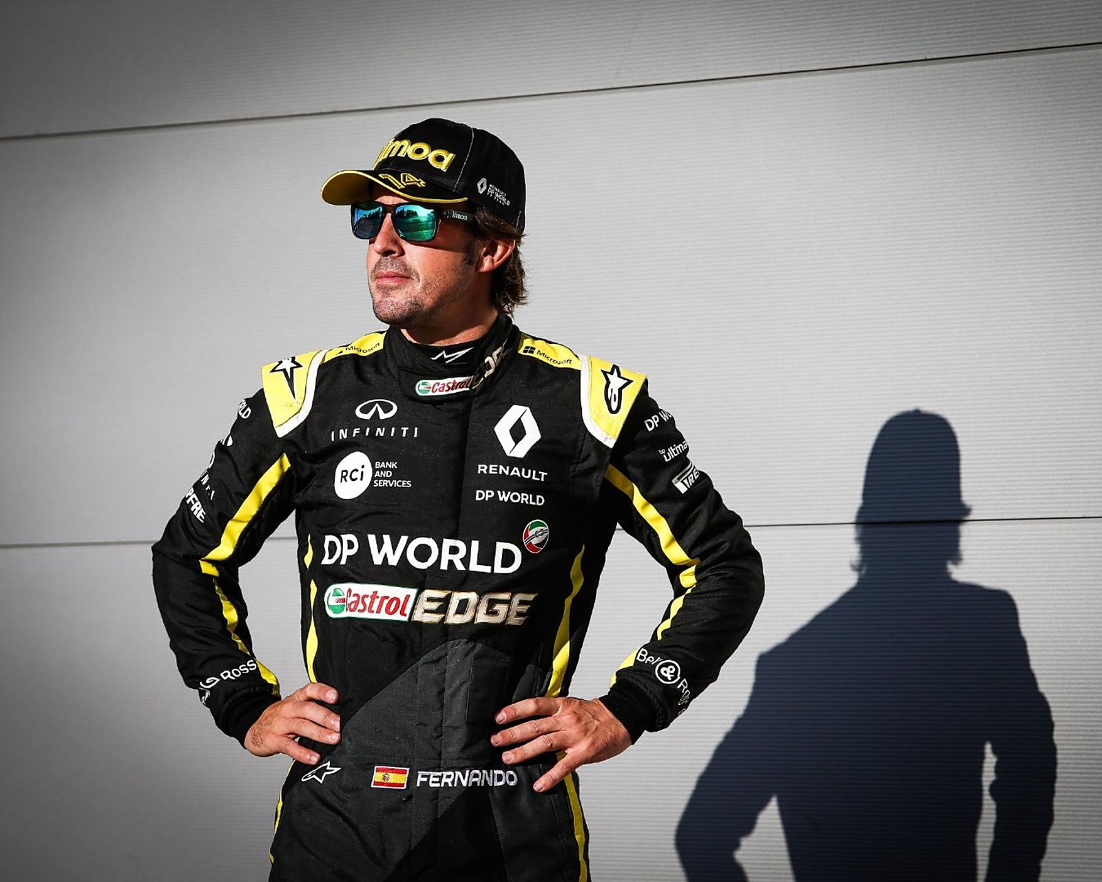 雷诺车队鏖战红牛二队，诺里斯关键制胜