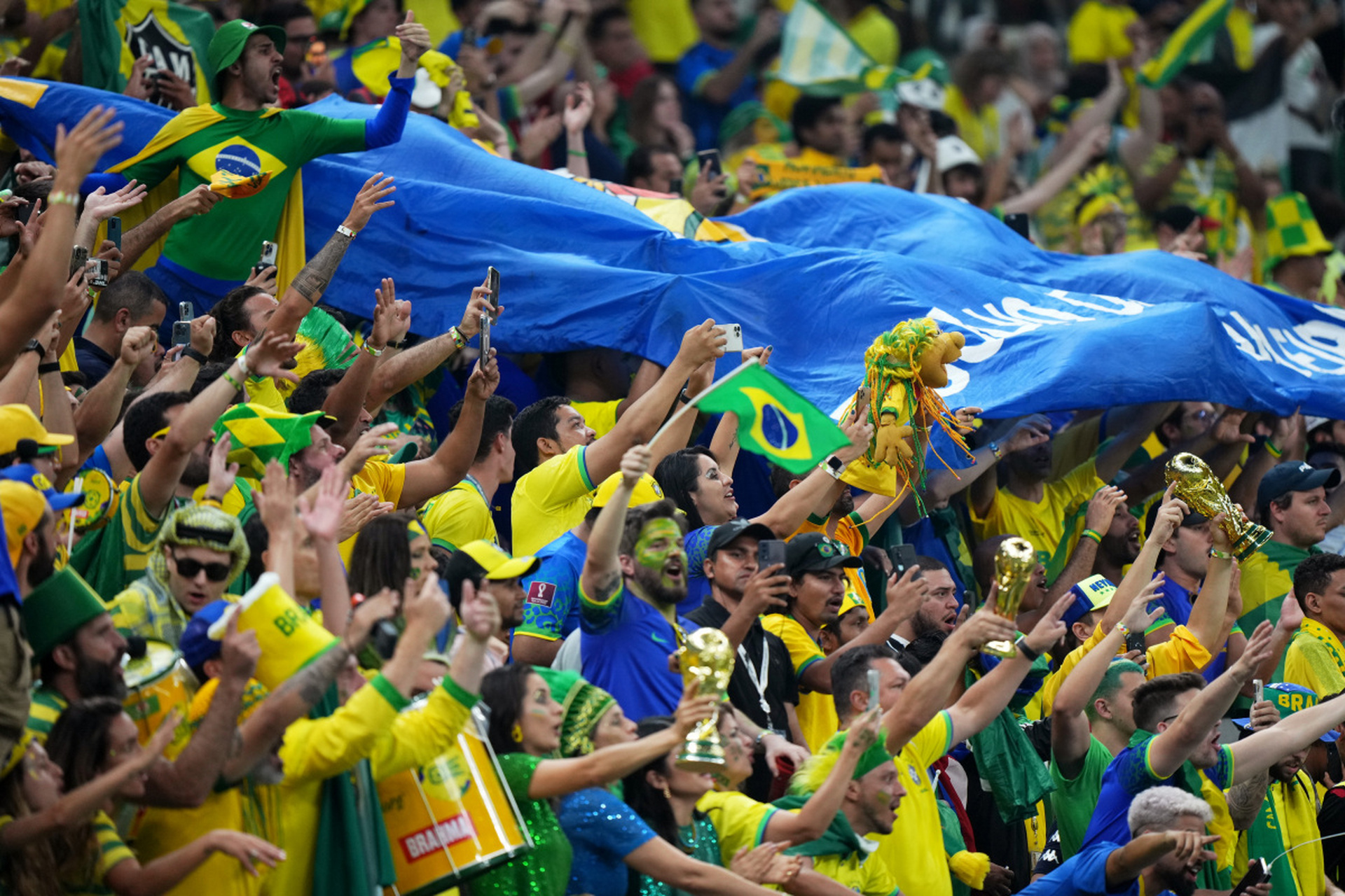 罗马尼亚接连获胜，领跑小组