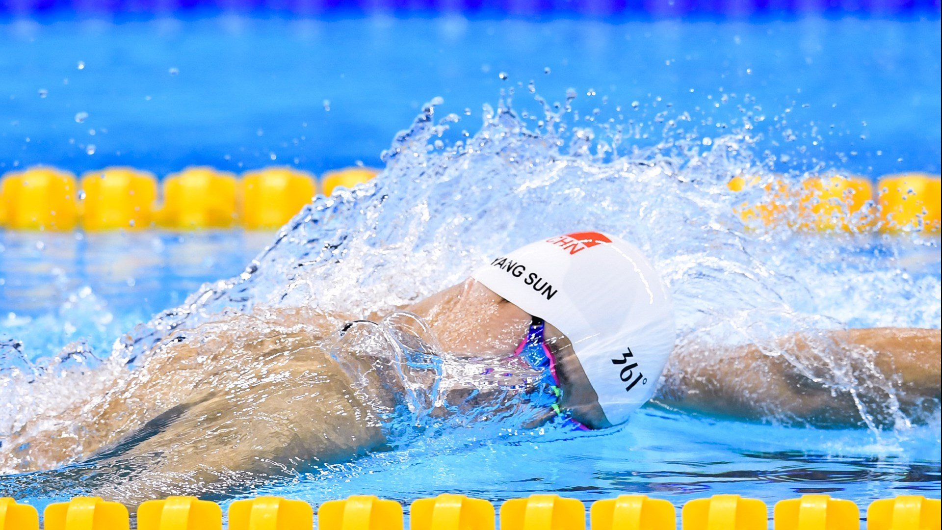 曼城对阵尼斯,卢卡库完美发挥,书写个人传奇之夜