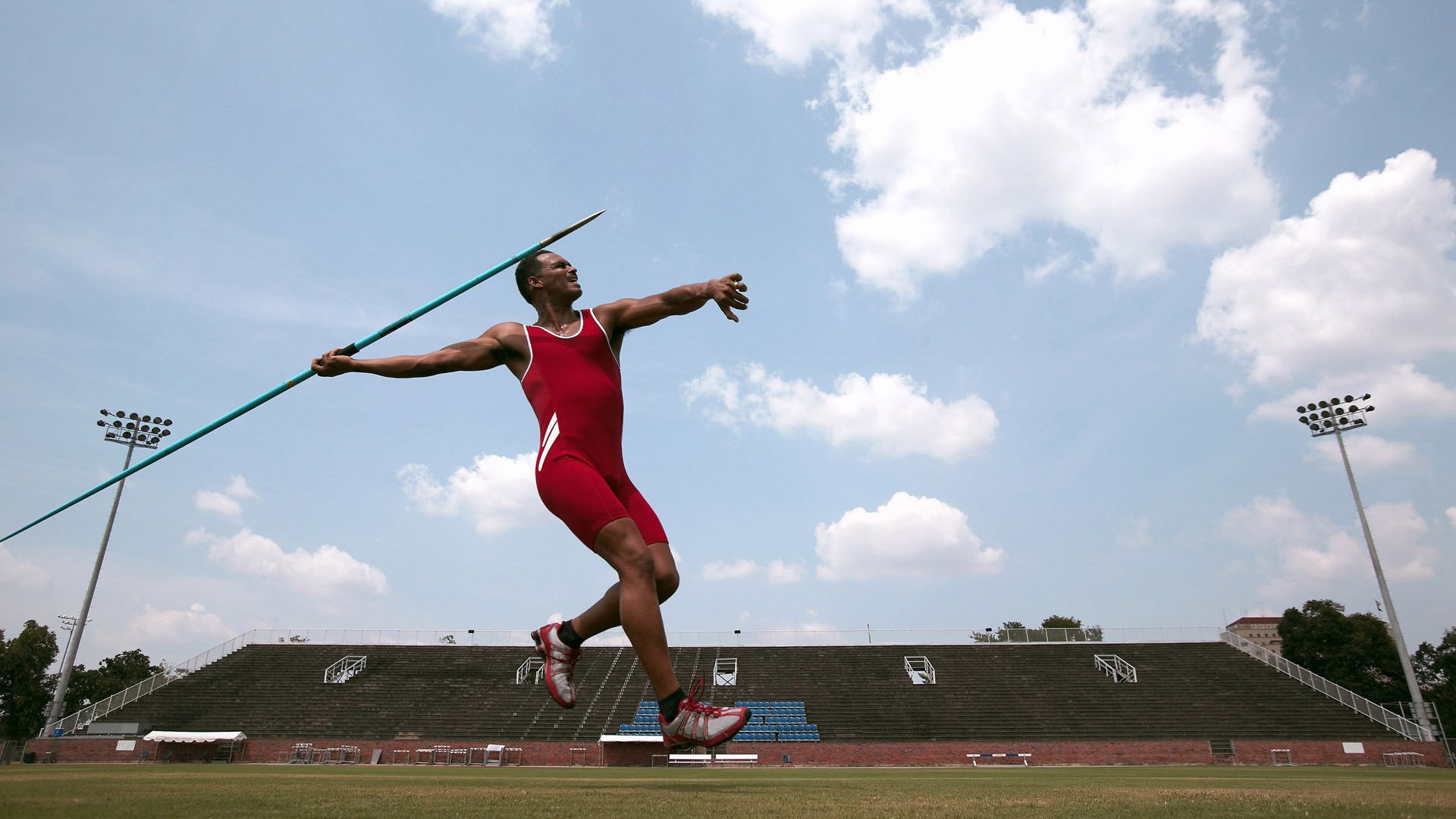 奥运周期关键战之夜，布雷默关键节点连续得分，铸就传奇时刻